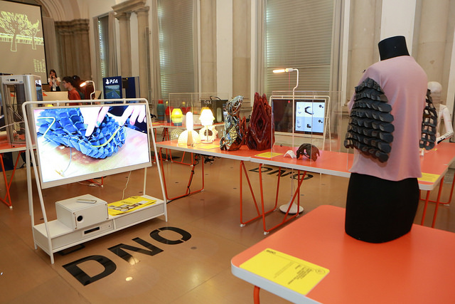 28048009362_b677620cfc_z